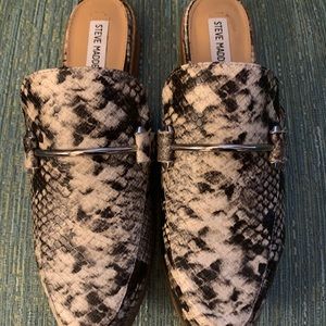 Snake print Steve Madden slip on loafers